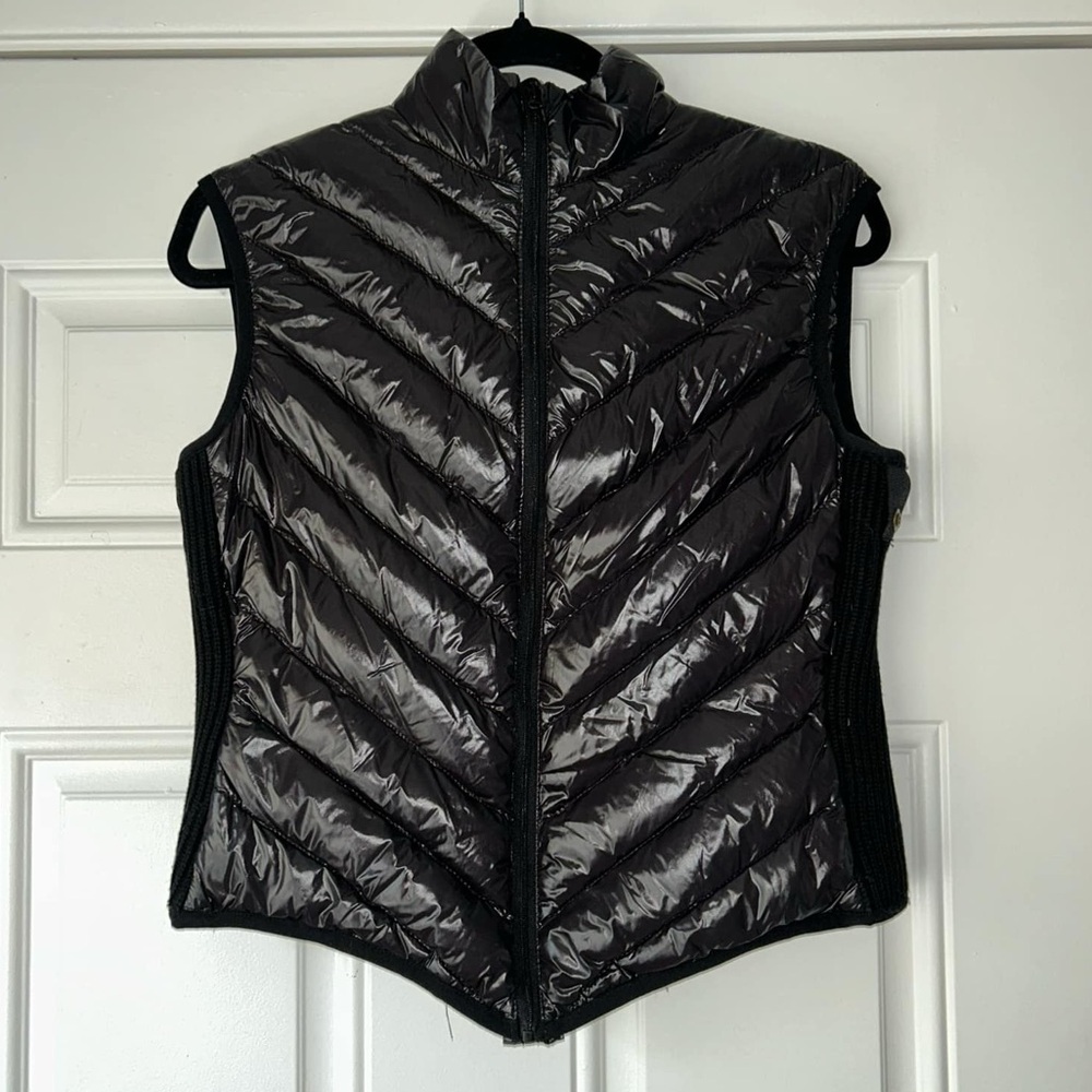 FREED SIZE M BLACK PUFFER‎ VEST WHITE DUCK DOWN